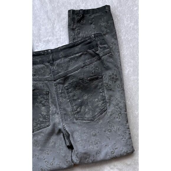 MADELEINE Slim Five Pocket with Flock Print Ombré Effect in Sage Green, Size 8P - Picture 16 of 16